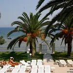 Roussos Beach Club